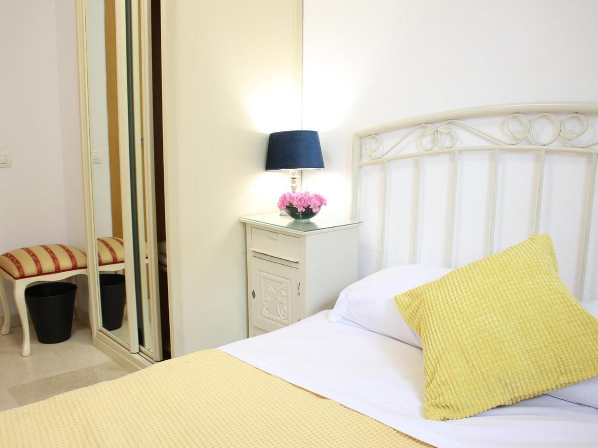 ☆The Peaceful Valencia Homestay☆ W/ Terrace⌘Parking⌘Bbq المظهر الخارجي الصورة
